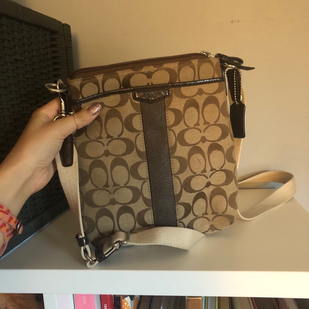 Coach crossbody purse.🎉